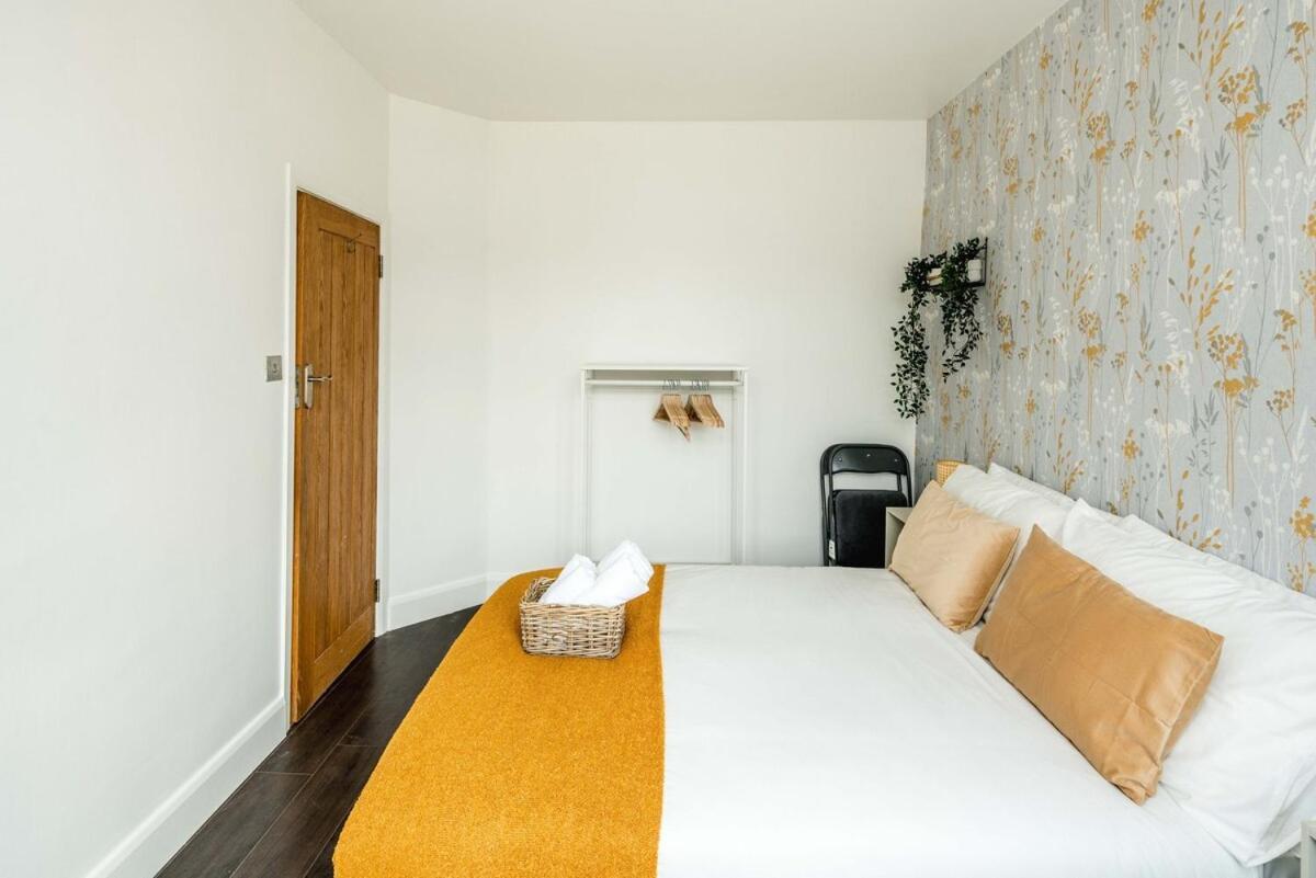 Lovely 3 Bed House In