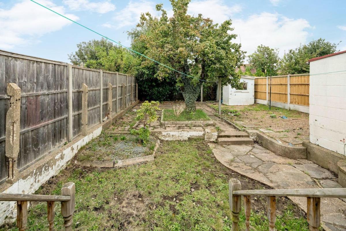 Apartment Lovely 3 Bed House In Feltham