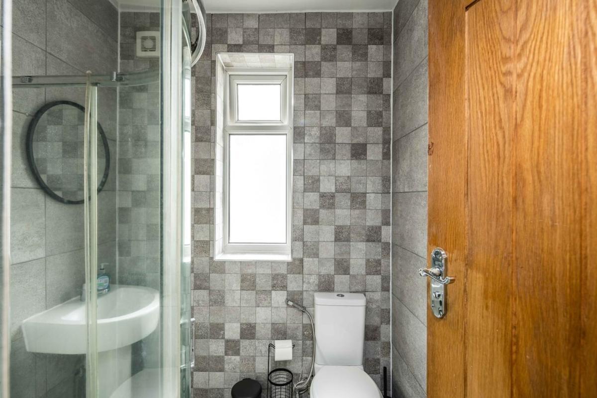 Lovely 3 Bed House In