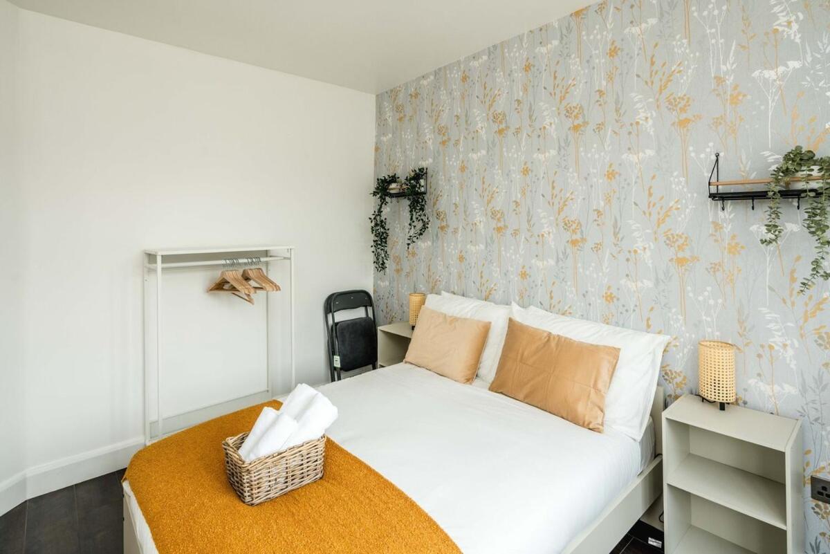 Apartment Lovely 3 Bed House In